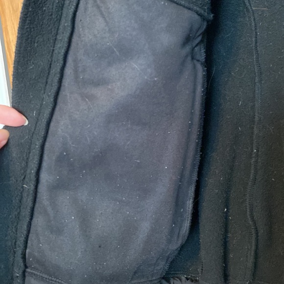 The North Face Women’s jacket. Black and Xs - Picture 4 of 8